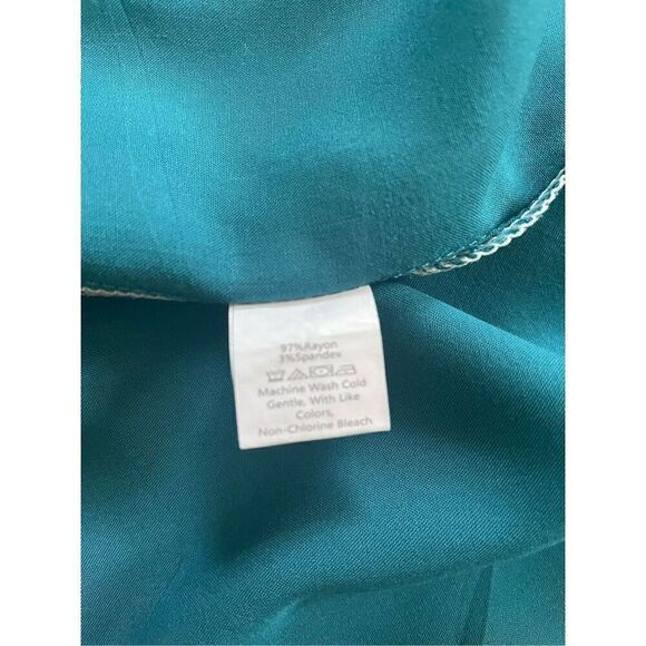 ROBE Size M - Picture 5 of 7